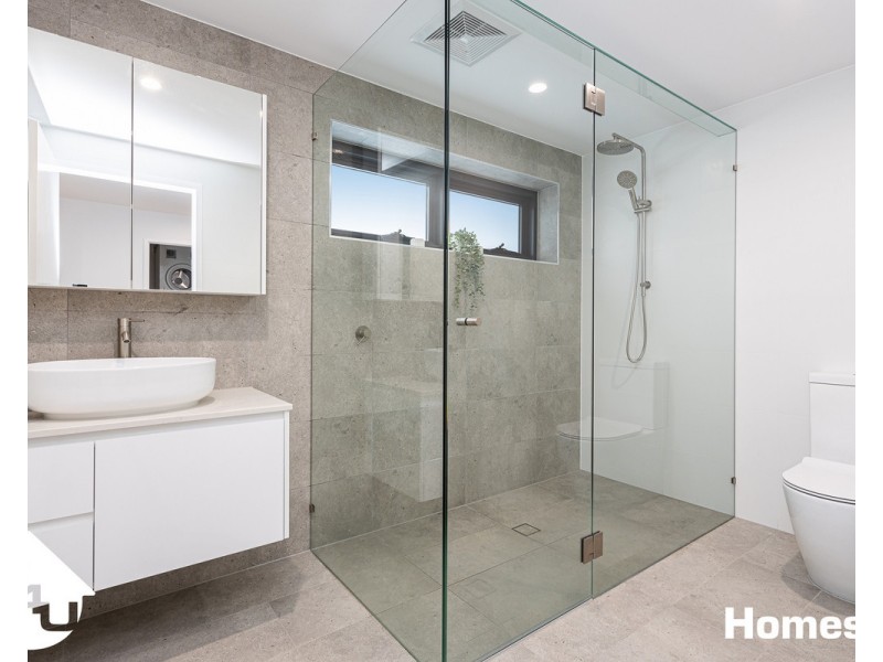 4/30-32 Prince Edward Parade, Redcliffe QLD 4020