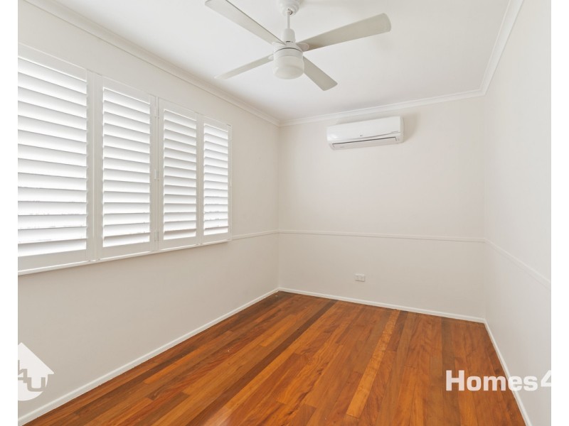 54 Benson Street, Scarborough QLD 4020