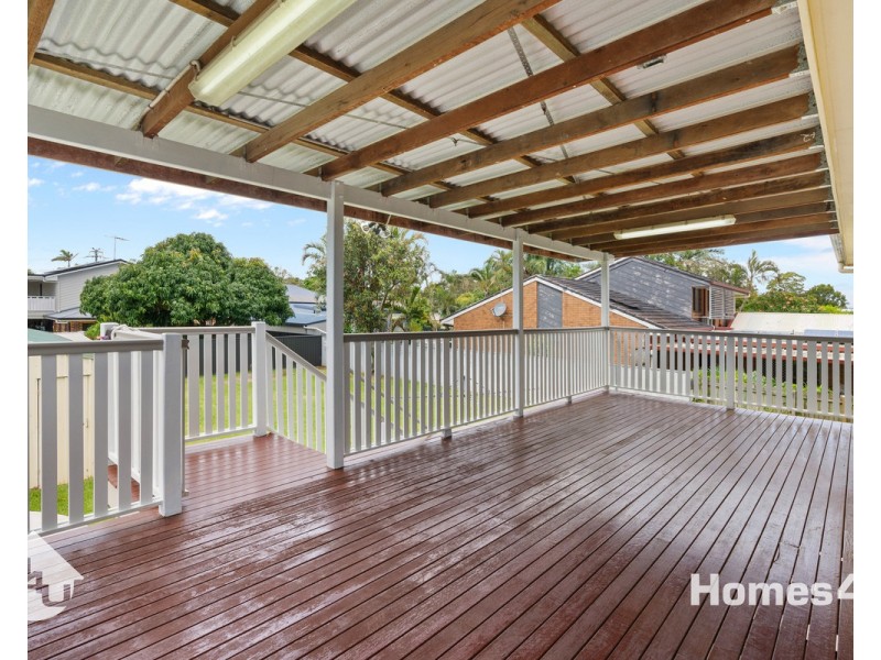 54 Benson Street, Scarborough QLD 4020