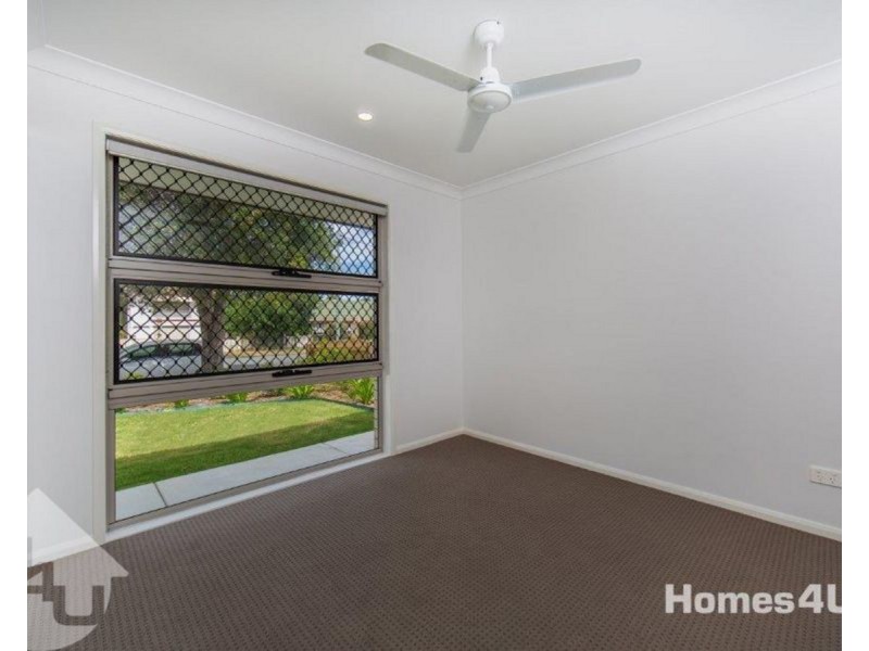 3 Samuel Street, Woody Point QLD 4019