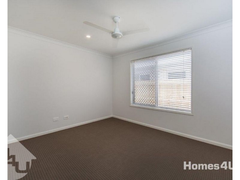 3 Samuel Street, Woody Point QLD 4019