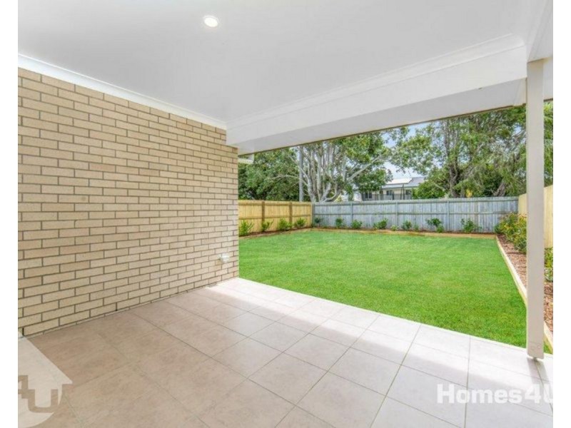 3 Samuel Street, Woody Point QLD 4019