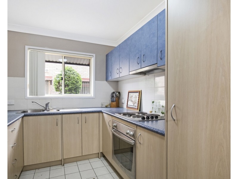 2/64 Fleet Drive, Kippa-ring QLD 4021