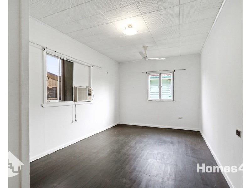 35 Gloucester Street, Brighton QLD 4017