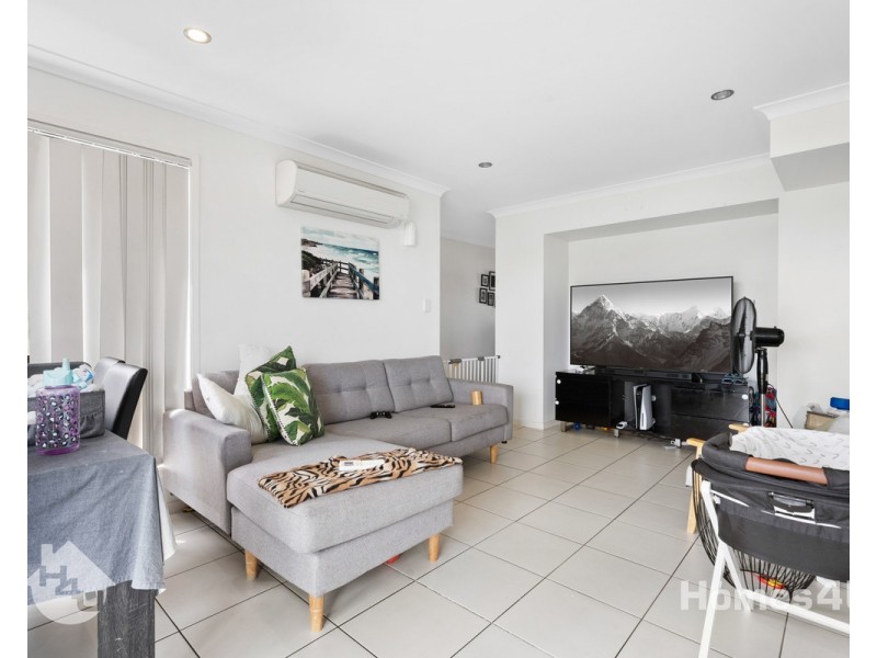 69 Braxlaw Cr, Dakabin QLD 4503