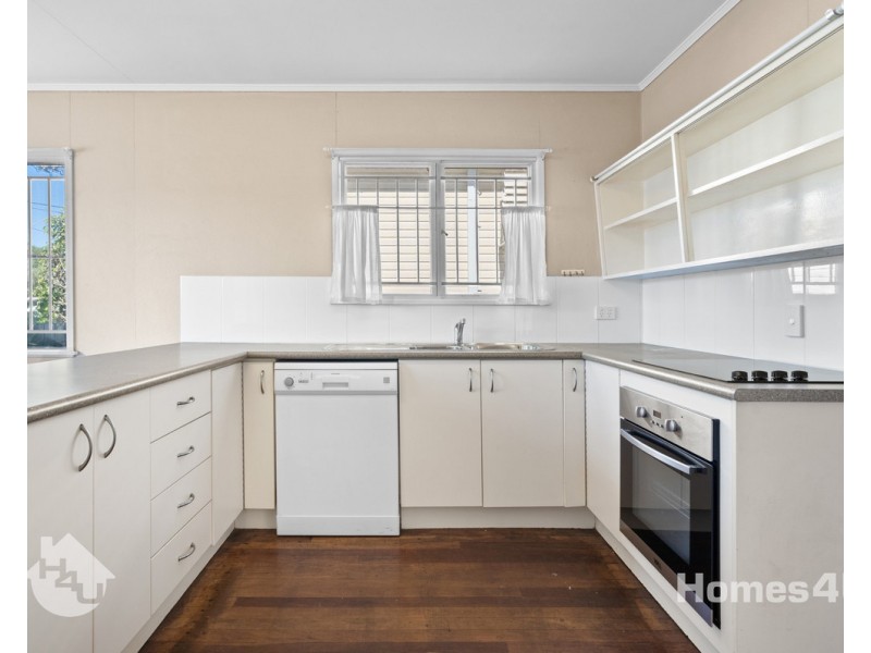 61A Griffith Road, Scarborough QLD 4020