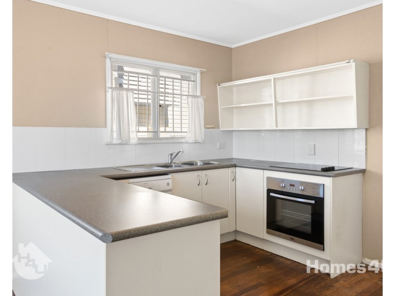 61A Griffith Road, Scarborough QLD 4020
