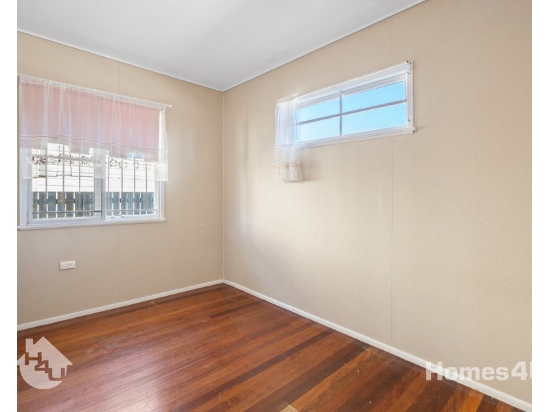 61A Griffith Road, Scarborough QLD 4020