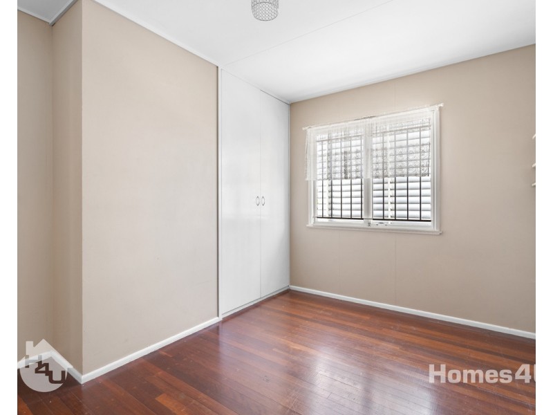 61A Griffith Road, Scarborough QLD 4020