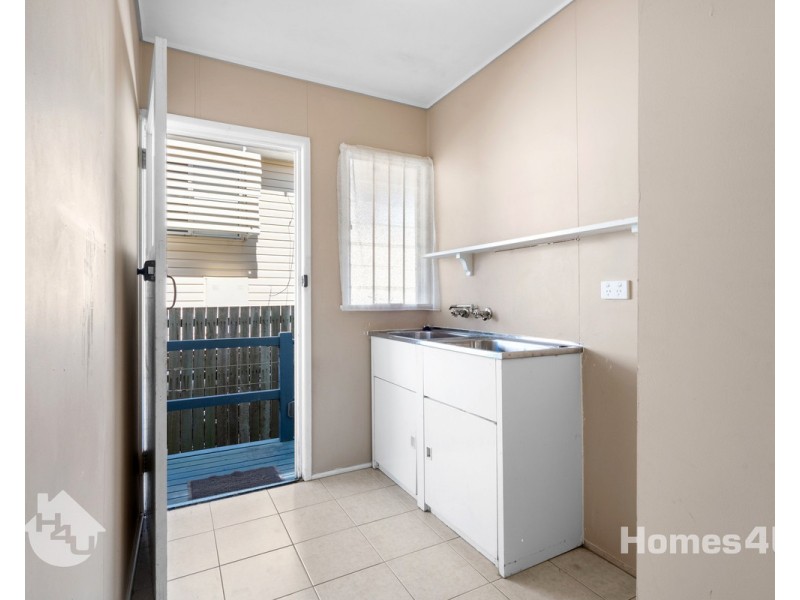 61A Griffith Road, Scarborough QLD 4020