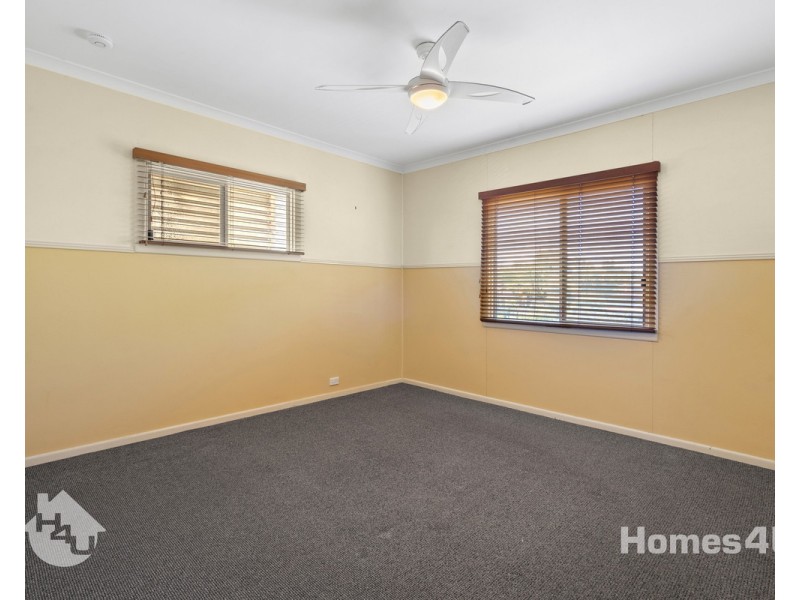 557 Oxley Avenue, Redcliffe QLD 4020