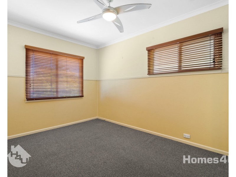 557 Oxley Avenue, Redcliffe QLD 4020