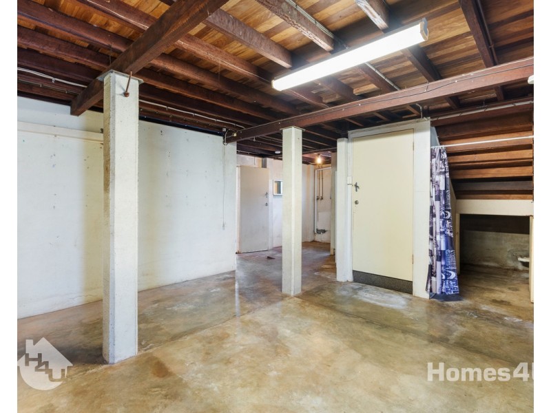 557 Oxley Avenue, Redcliffe QLD 4020