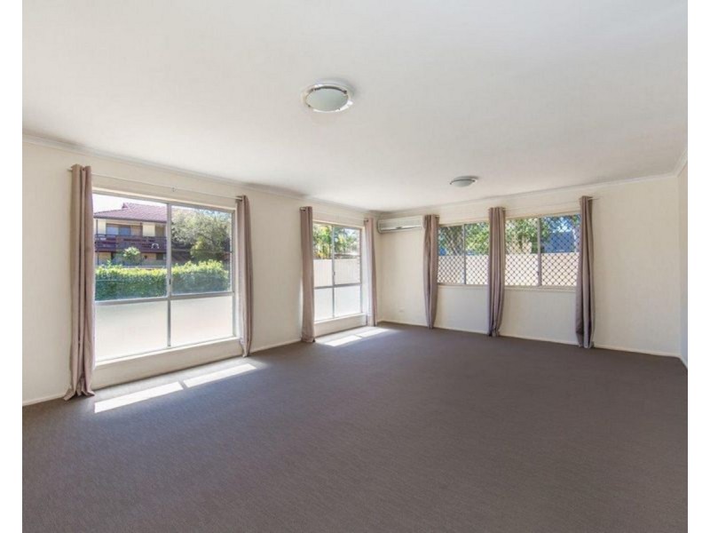 15 Paris Street, Kallangur QLD 4503