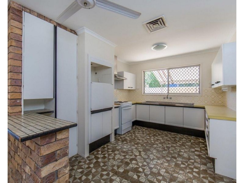 15 Paris Street, Kallangur QLD 4503