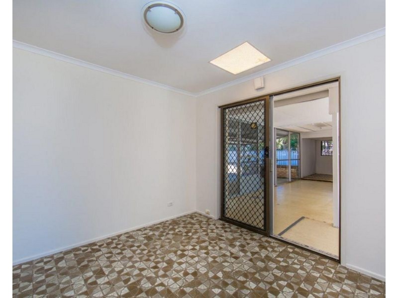 15 Paris Street, Kallangur QLD 4503