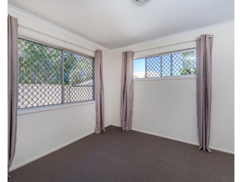 15 Paris Street, Kallangur QLD 4503