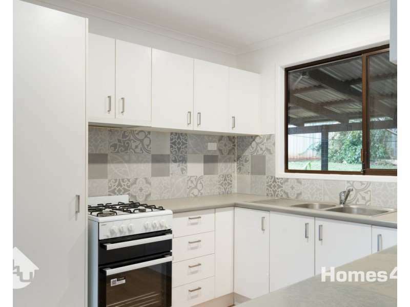 4 David Court, Kallangur QLD 4503