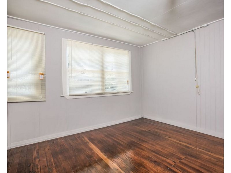 6 Louis Street, Redcliffe QLD 4020