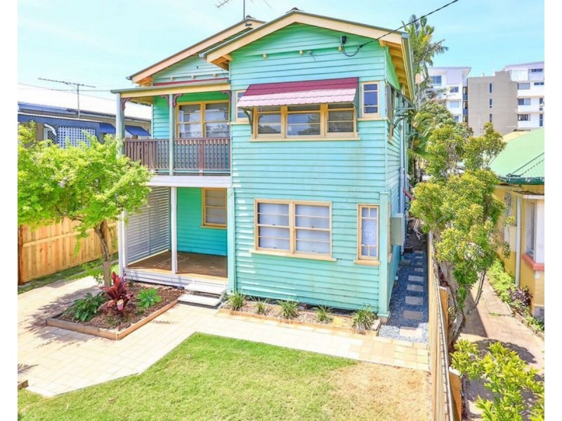 6 Louis Street, Redcliffe QLD 4020