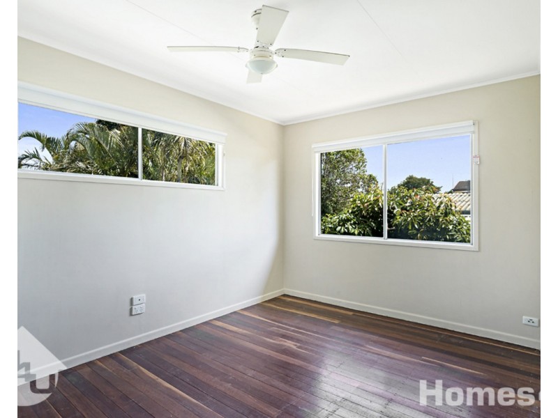 4 Mavor Street, Clontarf QLD 4019