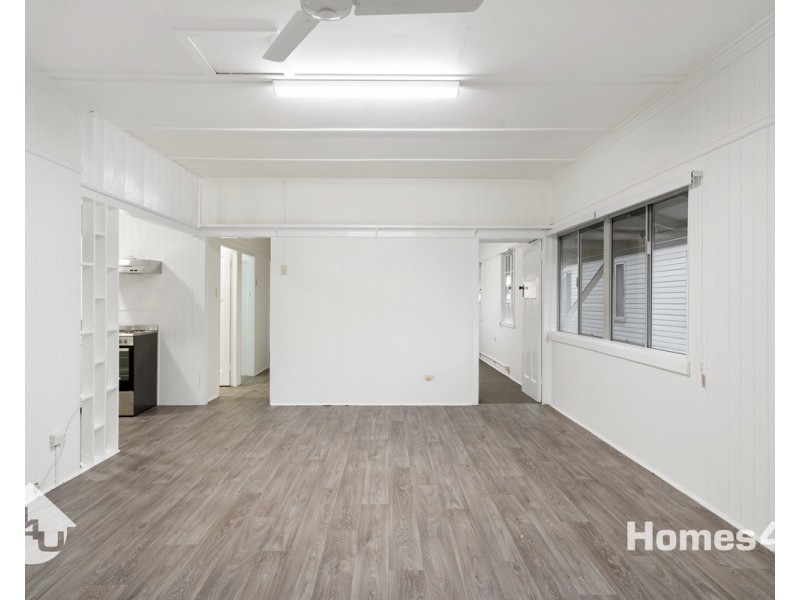 158 Prince Edward Parade, Scarborough QLD 4020
