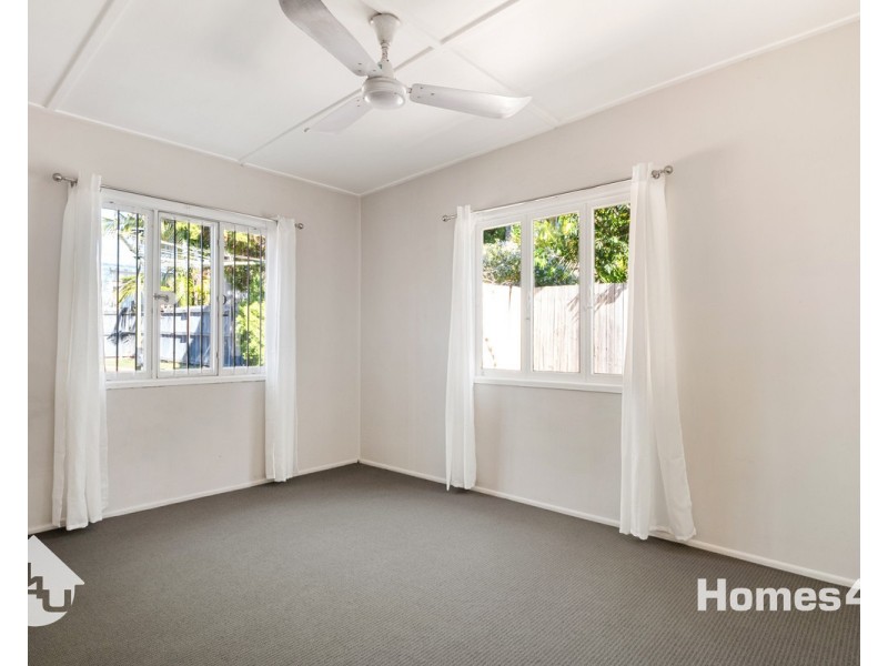 7 Highland Street, Redcliffe QLD 4020