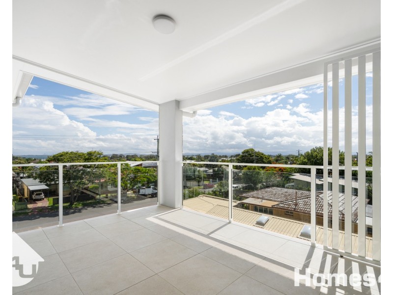 203/22 Arthur Street, Woody Point QLD 4019