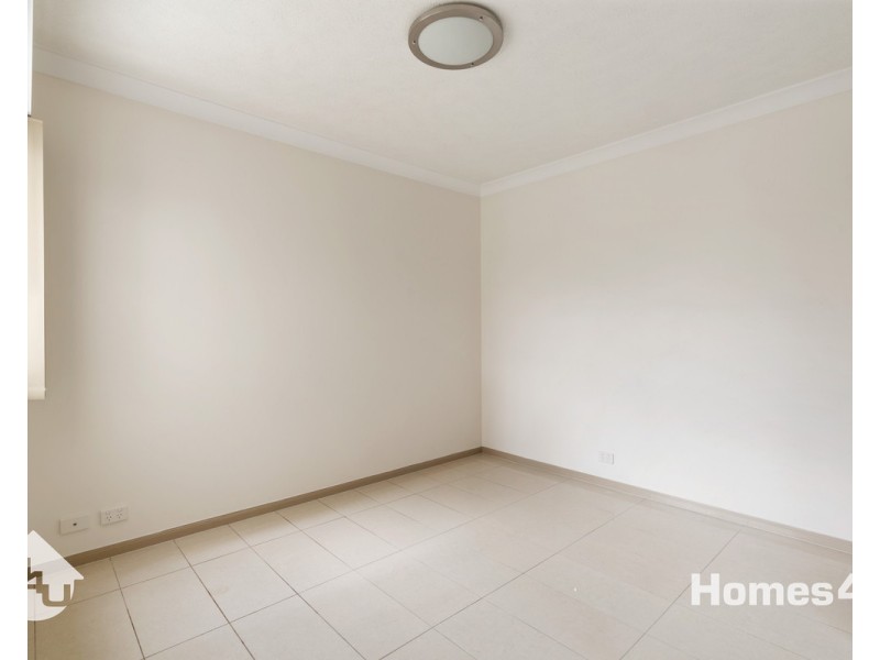 2/7 Annie Street, Woody Point QLD 4019