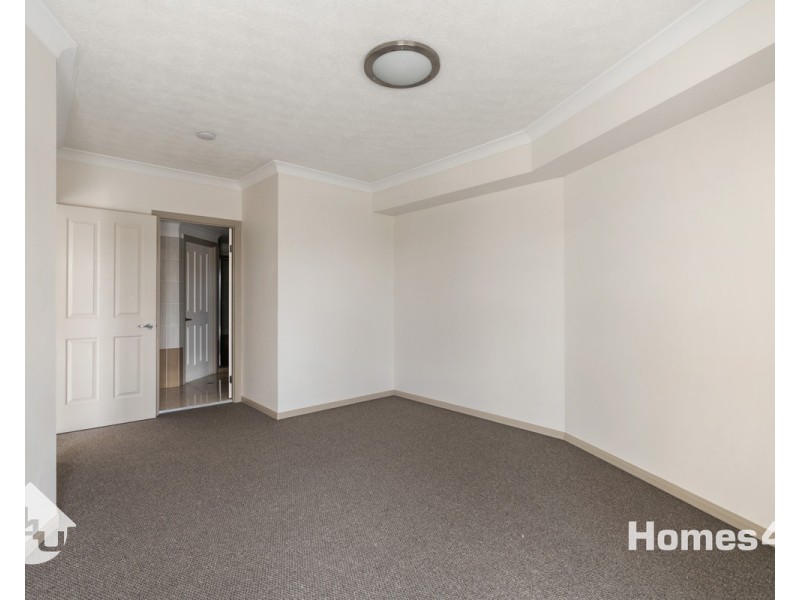 2/7 Annie Street, Woody Point QLD 4019