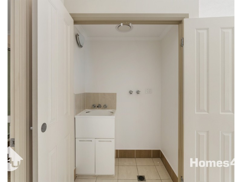 2/7 Annie Street, Woody Point QLD 4019