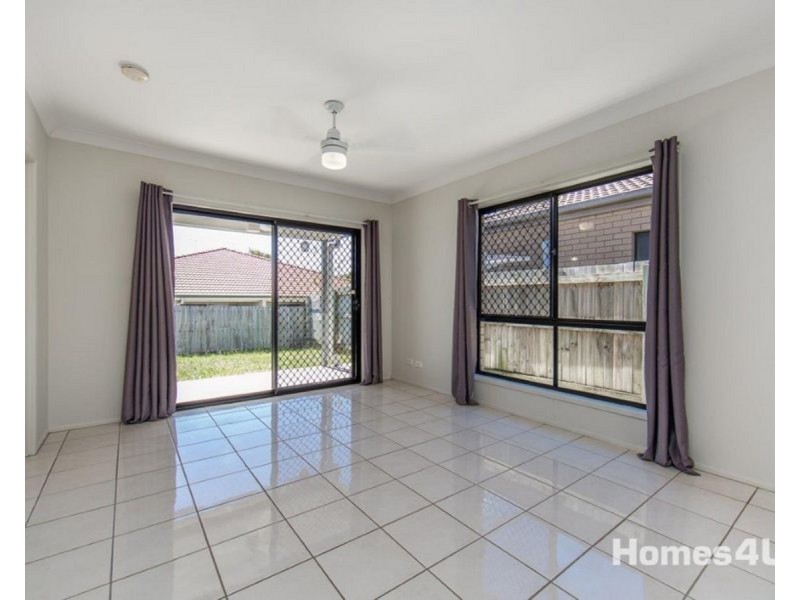 9 Dysart Street, Rothwell QLD 4022