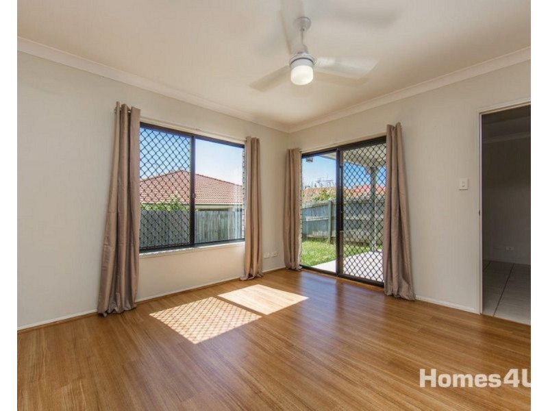 9 Dysart Street, Rothwell QLD 4022