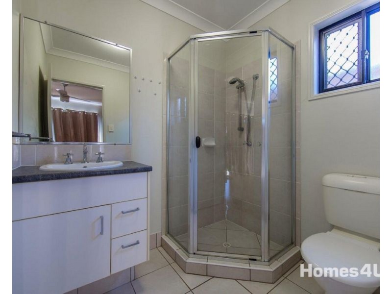 9 Dysart Street, Rothwell QLD 4022