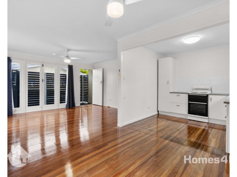 31 Davis Street, Redcliffe QLD 4020