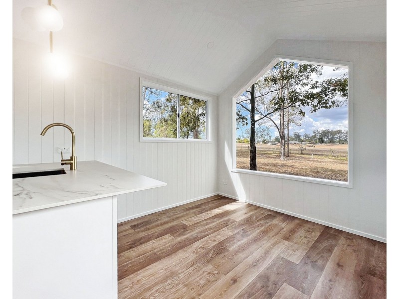 15b McLoughlin Road, Morayfield QLD 4506