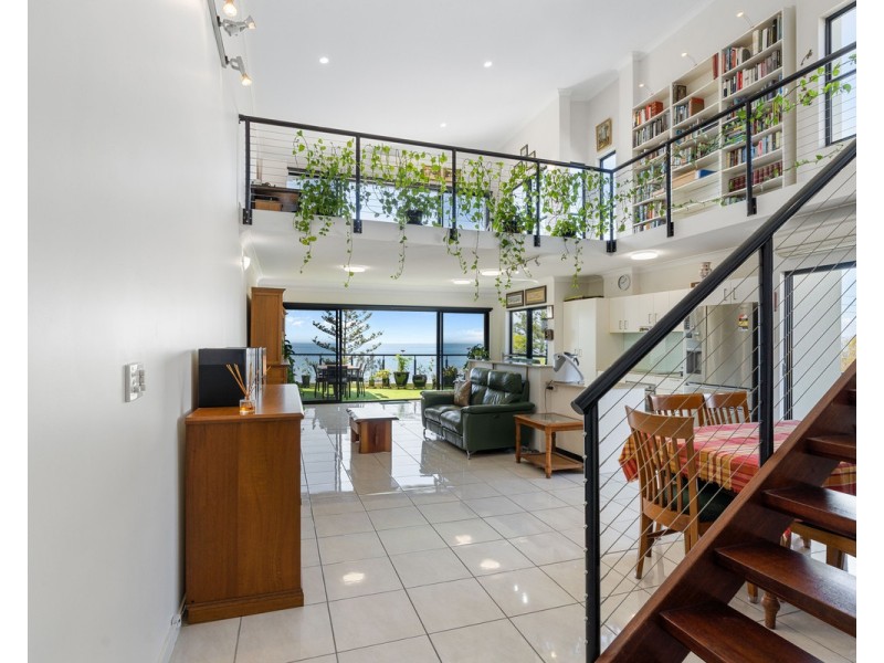 11/30 Gayundah Esplanande, Woody Point QLD 4019