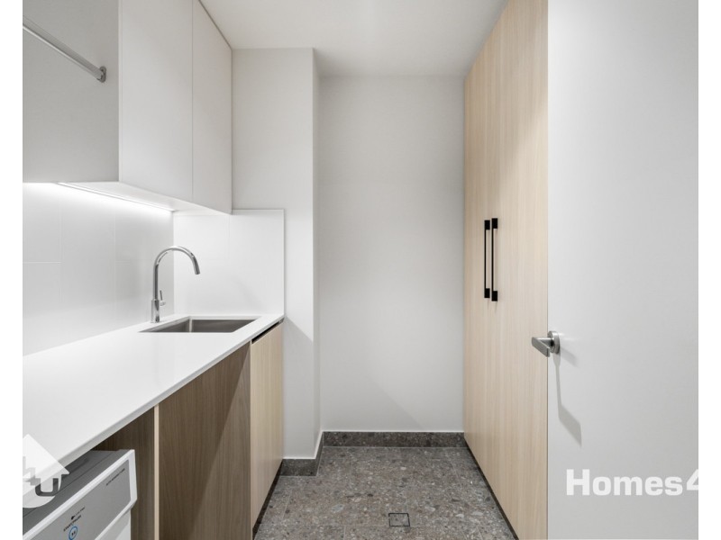 401/124 Prince Edward Parade, Scarborough QLD 4020