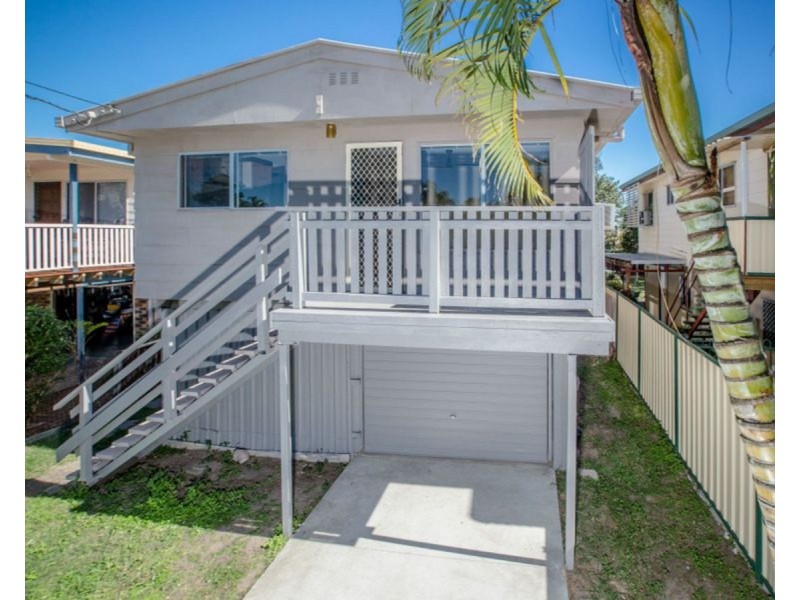 39 Gertrude Street, Redcliffe QLD 4020