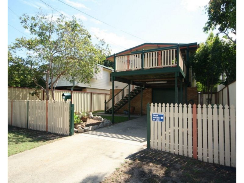 43 Gertrude Street, Redcliffe QLD 4020