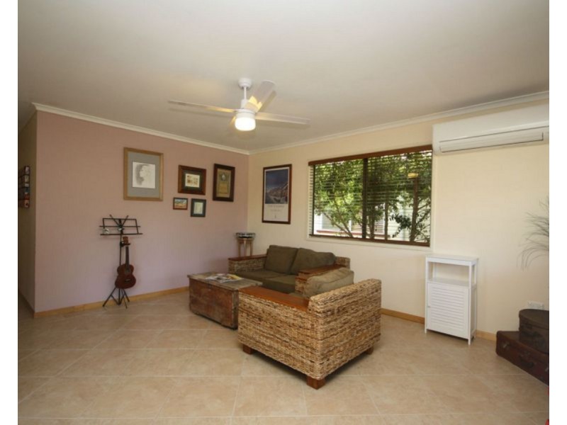 43 Gertrude Street, Redcliffe QLD 4020