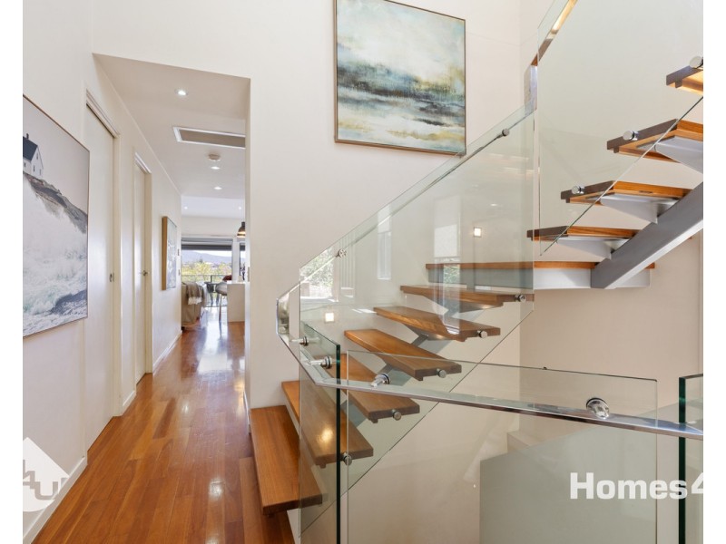 38 Lansdowne Street, Newmarket QLD 4051