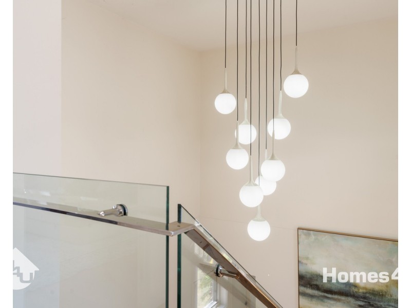 38 Lansdowne Street, Newmarket QLD 4051