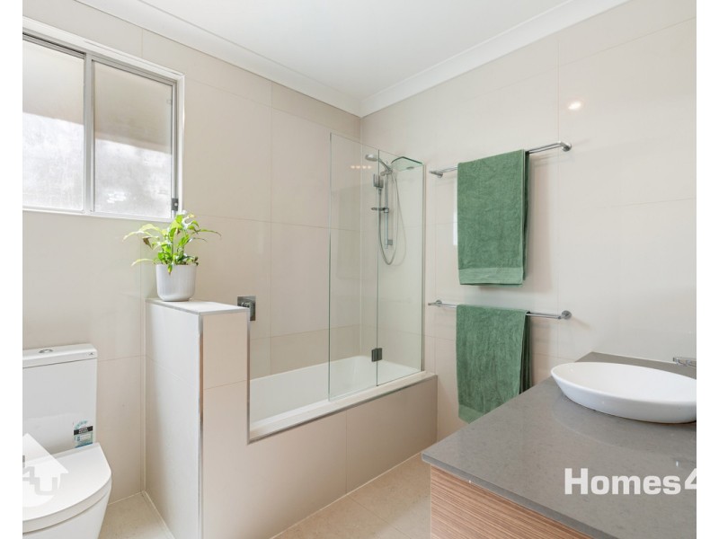 38 Lansdowne Street, Newmarket QLD 4051