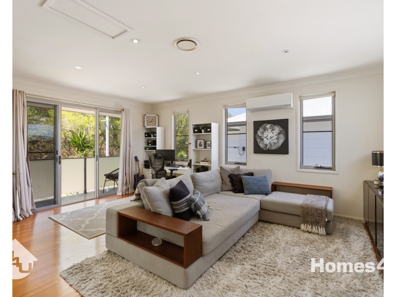 38 Lansdowne Street, Newmarket QLD 4051