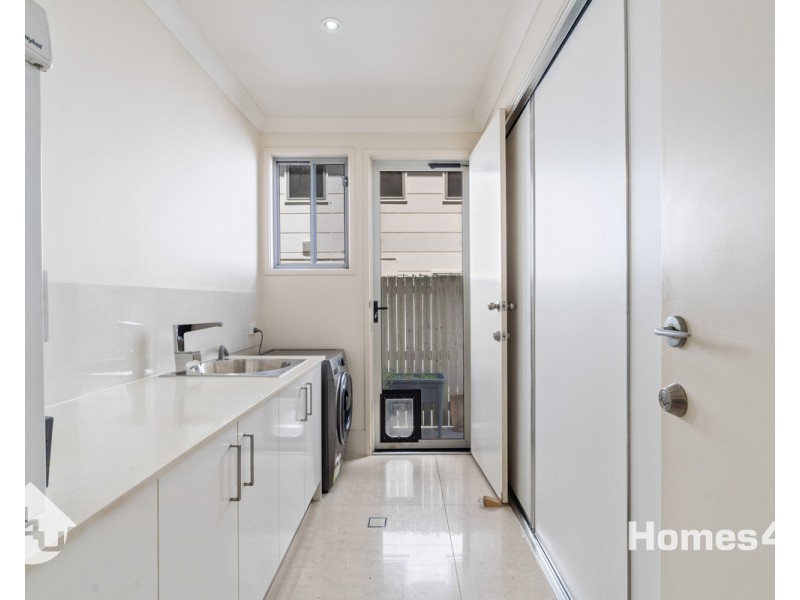 38 Lansdowne Street, Newmarket QLD 4051