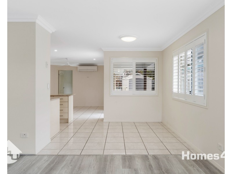33 Allister Crescent, Rothwell QLD 4022