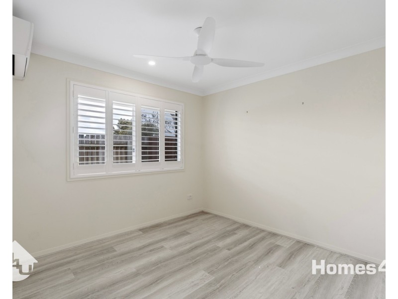 33 Allister Crescent, Rothwell QLD 4022