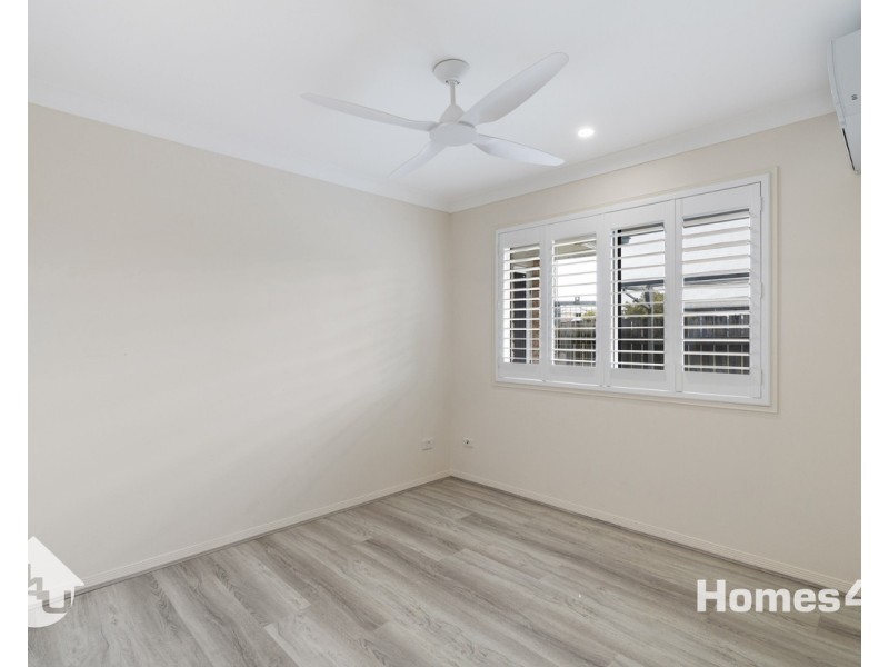 33 Allister Crescent, Rothwell QLD 4022