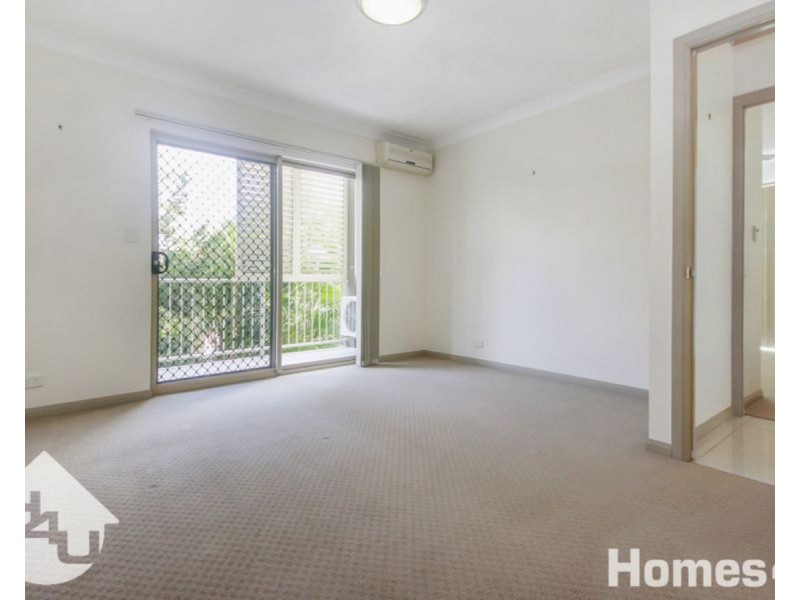 Unit 4/7 Sutton Street, Redcliffe QLD 4020